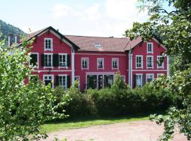 La Mirabelle, hotel v destinaci Cornimont