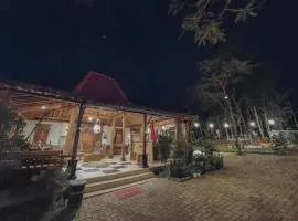 VILLA OPA DOEL YOGYAKARTA