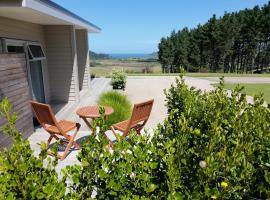 Hot Water Beach Lookout B&B, B&B in Hahei