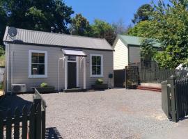 Milton Cottage, Cottage in Napier