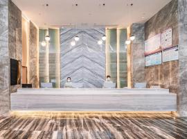 Atour Hotel Luzhou Bubugao New World, hotel na destinaciji Ludžou