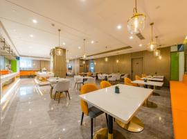 Atour Hotel Langfang Railway Station, hotel v destinaci Langfang