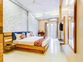 FabHotel 7th Crossing Malviya Nagar