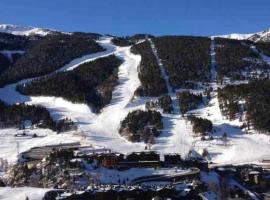 Panoramic Andorra El Tarter, hotel v destinaci Sant Pere