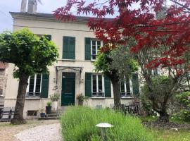 Villa Eugénie Melun: Melun şehrinde bir otel