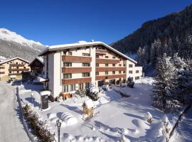 "Quality Hosts Arlberg" Hotel Garni Mössmer, hotelli kohteessa Sankt Anton am Arlberg