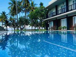 Golden Star Beach Hotel, hotel v Negombu