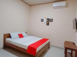 RedDoorz Syariah near Tugu Lampu Gentur Cianjur, hotel in Cianjur