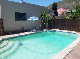 The Pool Cottage, cottage di Fish Hoek