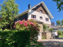 Les Randonneurs - Maison spacieuse avec jardin, Hotel in Malmedy