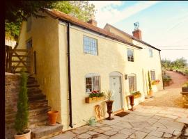 Old Mutlow Cottage – gospodarstwo wiejskie w mieście Newent