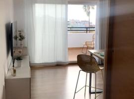 Precioso Apartamento, luminoso, equipado, Ferienunterkunft in Torre de Benagalbón
