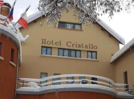 Hotel Cristallo Gran Sasso, hotelli kohteessa LʼAquila