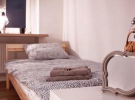 Calm and quiet apartments in Szczecin, hotel a Stettino