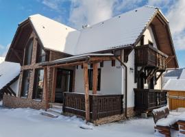 Apartmánový dom Vila Maroš, khách sạn ở Pavčina Lehota