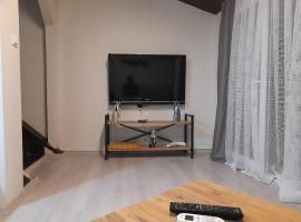 Luxury Duplex in the Center of Alsancak, hotel de luxo em Konak