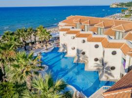 Palazetto Suites Zakynthos - Adults Only、チィリヴィのホテル