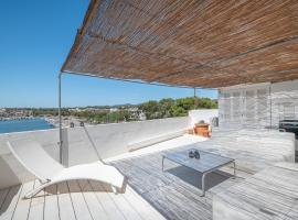 Casa Can Gelat by Mallorca House Rent, cottage in Portocolom