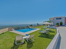 Alkistis Villa with amazing sea view, khách sạn ở Maroulás