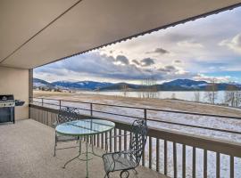 Dillon Condo with Fireplace Less Than 15 Mi to Breck!, hotel with parking in Dillon