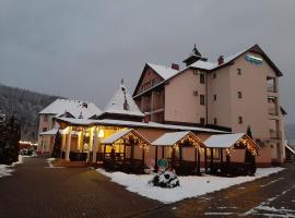 Срібний Водограй, hotel u gradu 'Polyana'