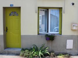 Gîte Toul, 2 pièces, 3 personnes - FR-1-584-60, maison de vacances à Toul