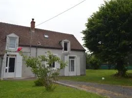 Maison de Charme en Berry avec Jardin et Wifi, Proche Vignobles - FR-1-591-231