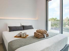 Phaedrus Living - Seaside Executive Flat Harbour 208, hotel v destinaci Paphos