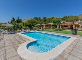 Villa Costa Puerto Pollensa by JS Villas، فندق في بورت دي بوينسا