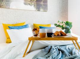 New comfortable apartment with 2 bedrooms near the beach, hotel s bazénom v destinácii Torre de la Horadada