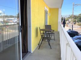 Town of Dewey Beach - 1904 Coastal Hwy Unit G, pet-friendly hotel in Dewey Beach