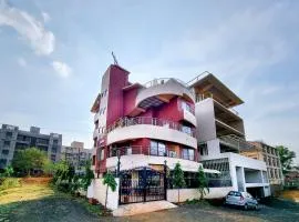 Pooja Villa Suites-Rooms and Pool, Igatpuri