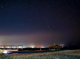 Spicy Beach Camp, glamping site in Nuweiba