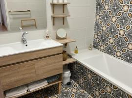 Appartement climatisé F3 proche plage port et aéroport, hotel near Ajaccio – Napoléon Bonaparte Airport - AJA, 