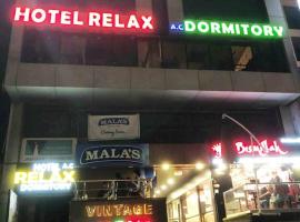 relax ac dormitory, hotell i Ahmedabad