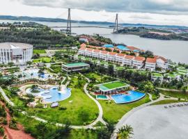 HARRIS Resort Barelang Batam، منتجع في Sagulung