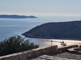 Villa Panorama, hotel i Irakleia