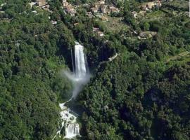Appartamento Cascate delle Marmore, hotel v destinaci Le Marmore