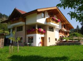 Haus Gföller, hotel cerca de Arenalift, Niederau