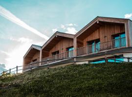 Kierhof Chalets, viešbutis su vietomis automobiliams mieste Velturno