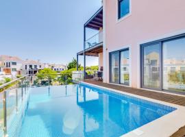 Vale do lobo, 'Golf by the Pool' 2 bedroom apartment, hotel en Vale do Lobo