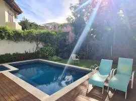 Seu duplex 2 suítes na Praia do Forte, 5 minutos a pé da vila!