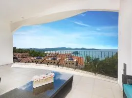 Playa Flamingo, Stunning Sunset View Condominium Flamingo Towers 17