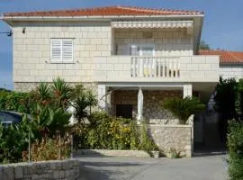 Apartments Žana - 30m from beach