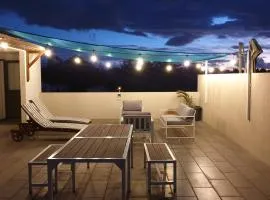 Westwood Luxury Penthouse with private Roof top Ref 15847