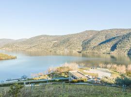 Awesome apartment in Freixo de espada c with 1 Bedrooms and Outdoor swimming pool