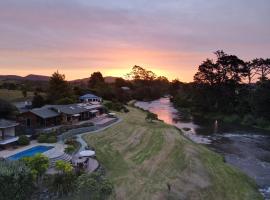 Te Awa Lodge，派西亞哈魯魯瀑布（Haruru Falls）附近的飯店