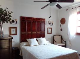 Chalet Nº 7 Tajinaste, hotel em Puerto del Carmen