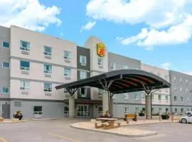 Super 8 by Wyndham Winnipeg East MB