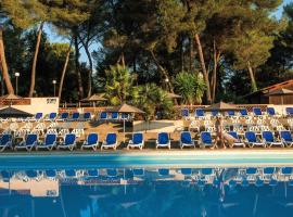 Belambra Clubs La Colle-sur-Loup - Les Terrasses De Saint-Paul De Vence – hotel w mieście La Colle-sur-Loup